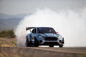 Ford Mustang Mach-E 1400 Prototype 2020 года 